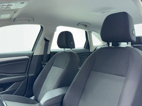 Used 2020 Volkswagen Jetta S image 33