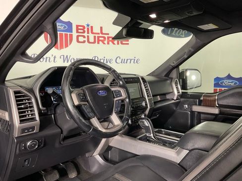 Used 2017 Ford F150 Platinum w/ Equipment Group 701A Luxury AWD/4WD image 13