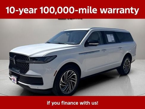 Used 2025 Lincoln Navigator L Reserve AWD/4WD image 5