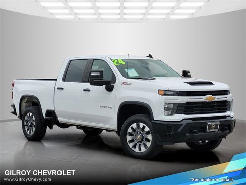 Used 2024 Chevrolet Silverado 2500 Custom w/ Custom Value Package image 1