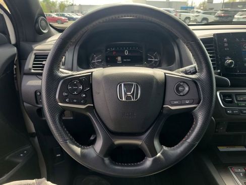 Used 2023 Honda Passport TrailSport image 31