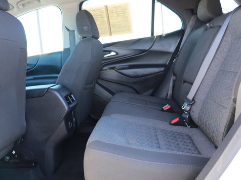 Used 2024 Chevrolet Equinox LT FWD image 14