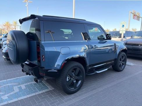 Used 2024 Land Rover Defender 90 X-Dynamic SE AWD/4WD image 3