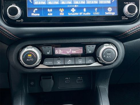 New 2025 Nissan Versa SR image 14