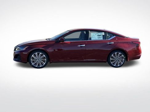 New 2025 Nissan Altima 2.5 SL image 2