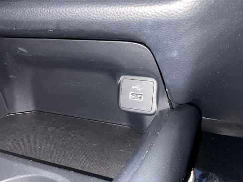 Used 2023 Honda HR-V LX image 38