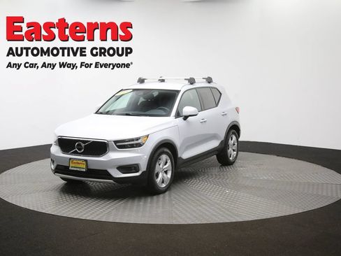 Used 2021 Volvo XC40 T4 Momentum FWD image 53