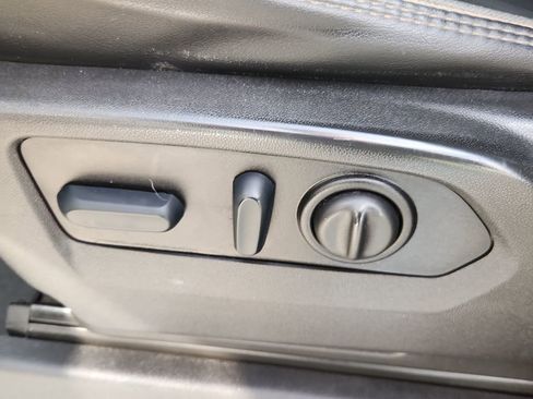 Used 2023 Chevrolet Silverado 2500 High Country w/ Z71 Off-Road Package image 8