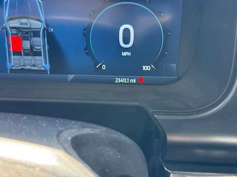 Used 2025 Ford F250 Lariat w/ Lariat Ultimate Package AWD/4WD image 16