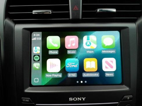 Used 2017 Ford Fusion Energi Titanium image 44