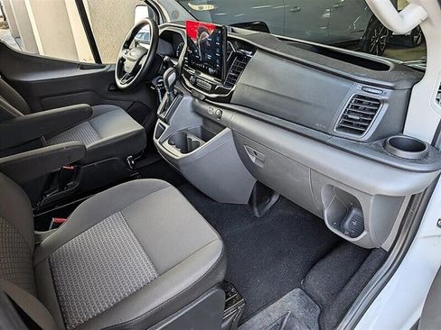 Used 2024 Ford Transit 350 XLT RWD image 4