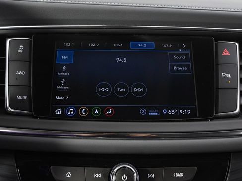 Used 2021 Buick Enclave Essence w/ Sound and Sites Package AWD/4WD image 28