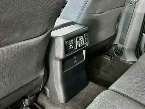 Used 2025 Toyota 4Runner SR5 AWD/4WD image 28