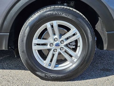 Used 2023 Ford Explorer XLT image 16