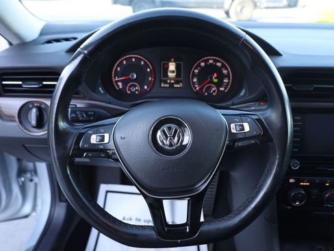 Used 2020 Volkswagen Passat 2.0T SEL FWD image 13