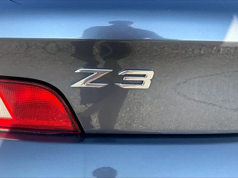 Used 2001 BMW Z3 3.0i RWD image 27