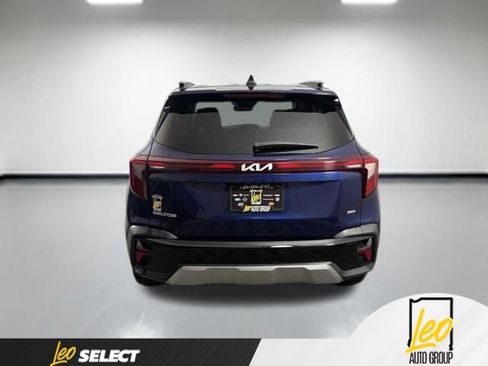 Used 2024 Kia Seltos EX AWD/4WD image 7
