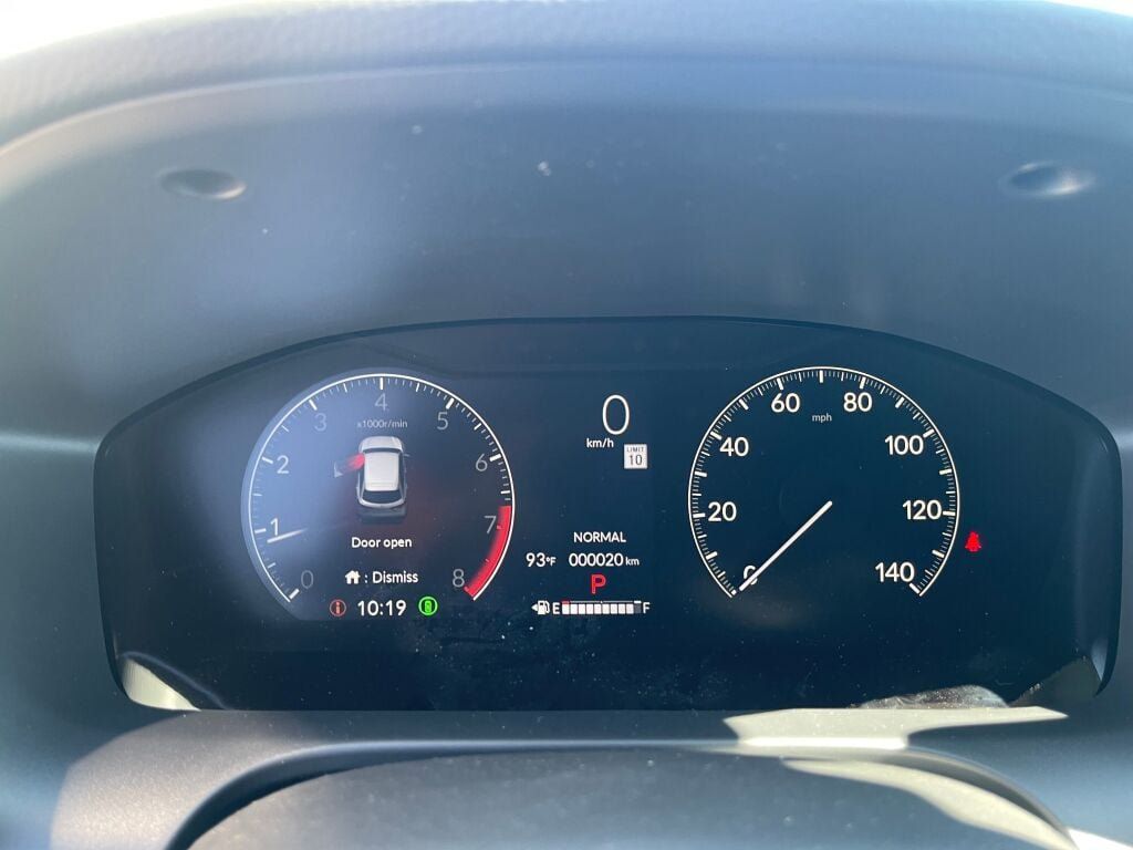 Used 2025 Honda HR-V Sport image 14