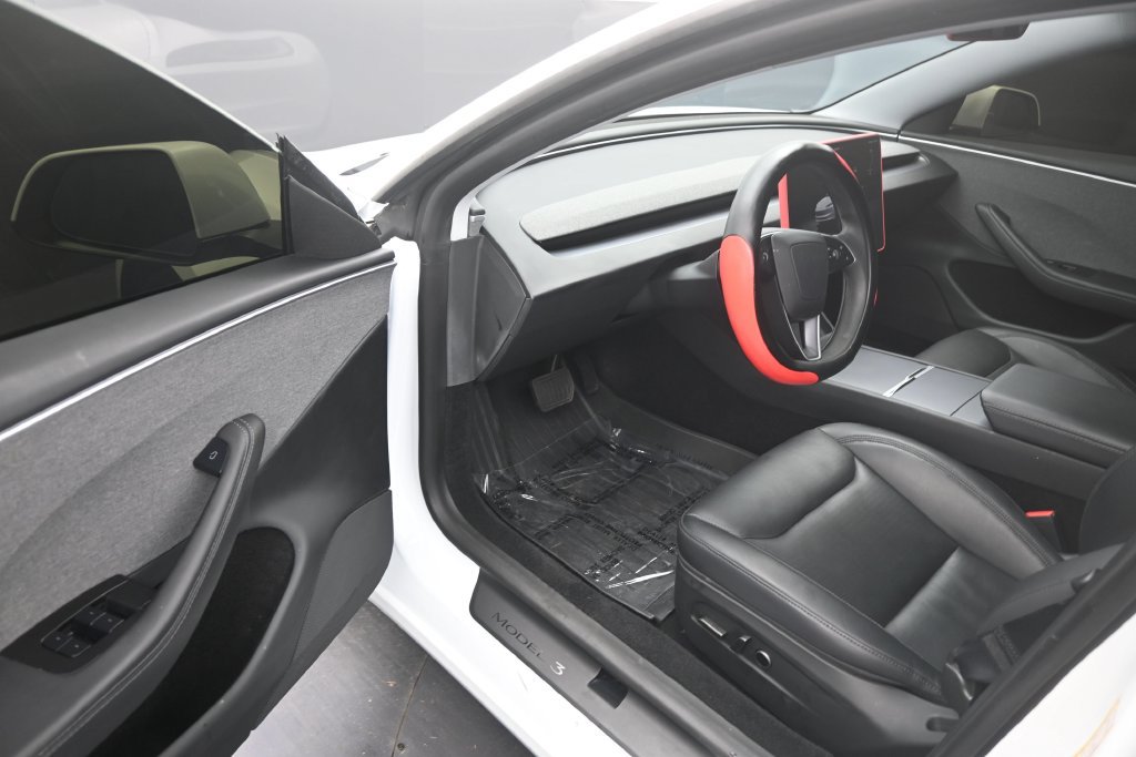 Used 2025 Tesla Model 3 Long Range RWD image 10