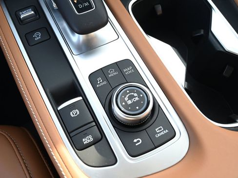 Used 2025 INFINITI QX60 Sensory image 32