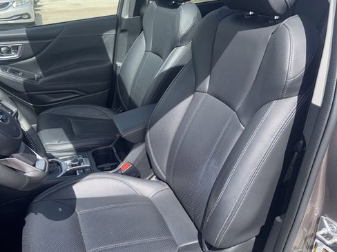 Used 2023 Subaru Forester Touring image 7