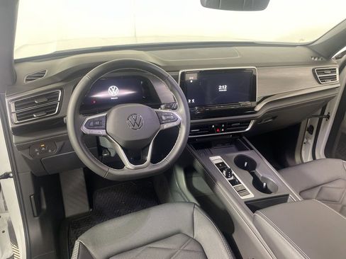 New 2026 Volkswagen Atlas Cross Sport SE image 8