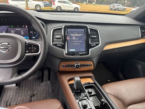 Certified 2023 Volvo XC90 B6 Plus w/ Protection Package Premier image 21