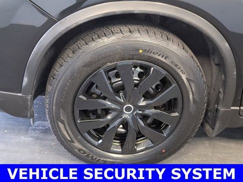 Used 2017 Nissan Rogue S image 4