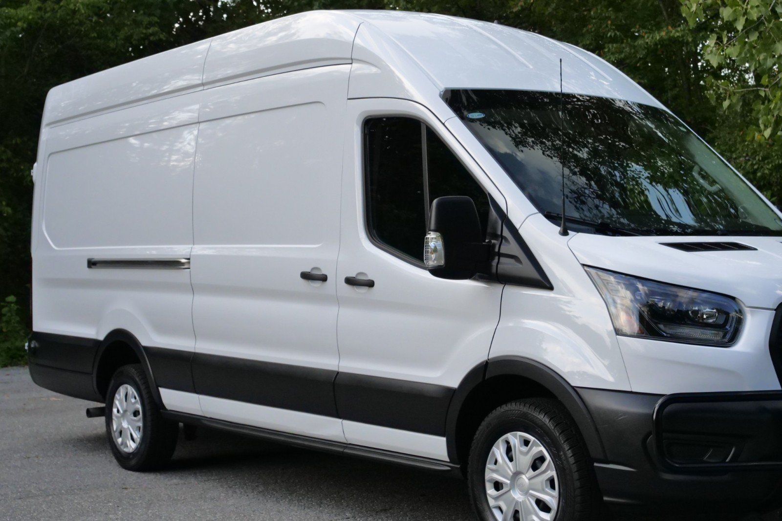Used 2025 Ford Transit 350 148 High Roof Extended w/ Load Area Protection Package RWD image 36