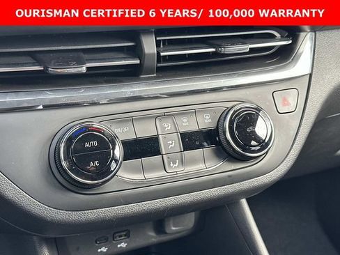 Certified 2025 Buick Envista Preferred FWD image 22