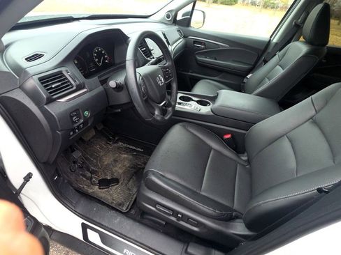 Used 2025 Honda Ridgeline RTL image 2