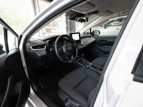 Used 2023 Toyota Corolla LE image 8
