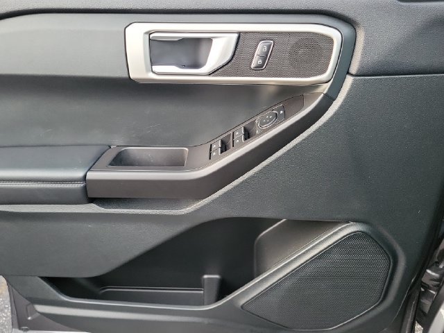 Used 2023 Ford Explorer 2WD image 14