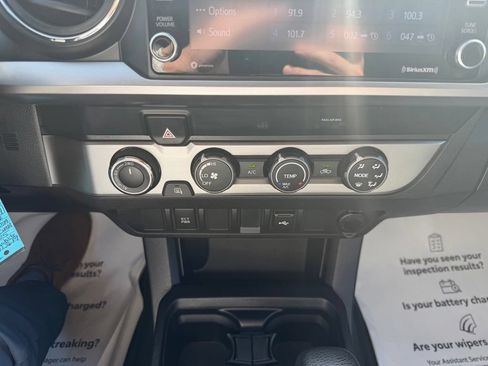 Certified 2022 Toyota Tacoma SR5 w/ SR5 Appearance Package (SM) AWD/4WD image 19