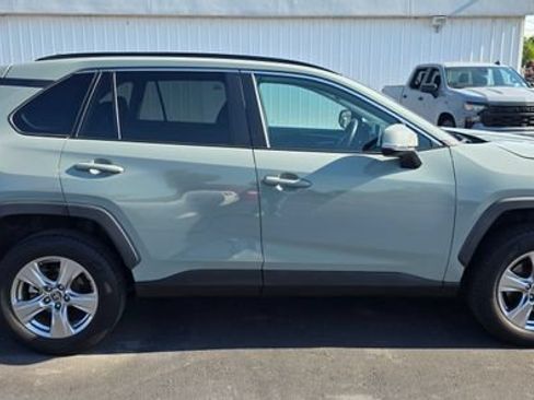 Used 2023 Toyota RAV4 XLE AWD/4WD image 7
