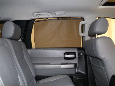 Used 2017 Toyota Sequoia Limited w/ Safety & Convenience Package AWD/4WD image 95
