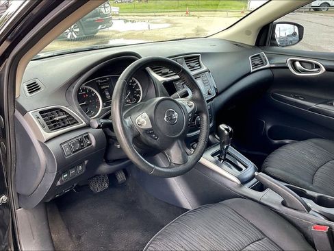Used 2018 Nissan Sentra SV FWD image 14