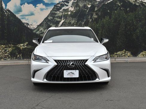 Used 2022 Lexus ES 250 w/ Premium Package AWD/4WD image 5