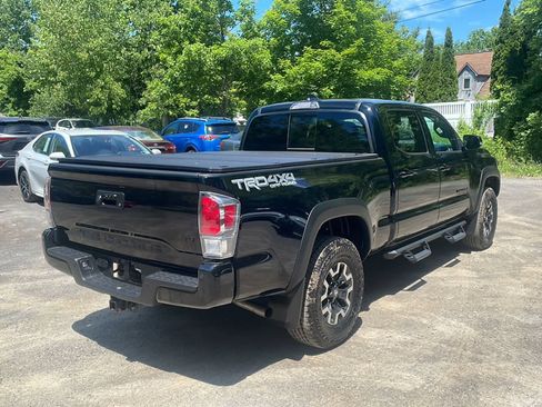 Used 2023 Toyota Tacoma TRD Off-Road w/ TRD Premium Off Road Package AWD/4WD image 10