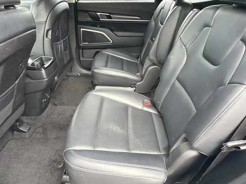 Used 2025 Kia Telluride S AWD/4WD image 18