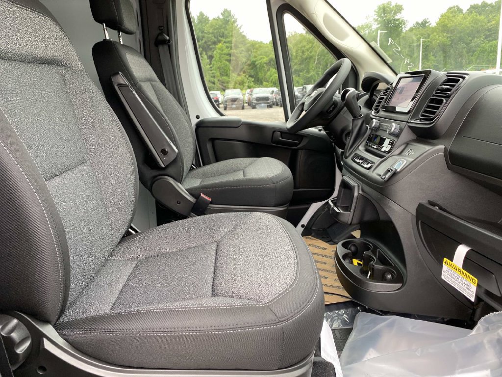 New 2026 RAM ProMaster 2500 w/ Convenience Group FWD image 7