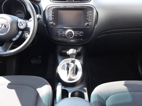 Used 2019 Kia Soul w/ Convenience Package FWD image 11
