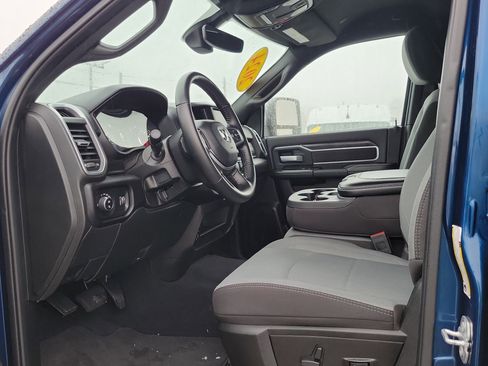 Used 2024 RAM 2500 Big Horn w/ Bed Utility Group image 8