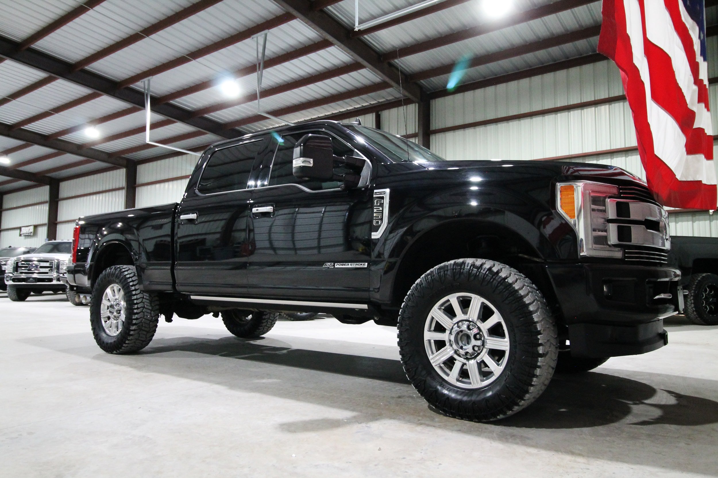 Used 2019 Ford F250 Limited AWD/4WD image 17