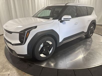 New 2026 Kia EV9 Wind