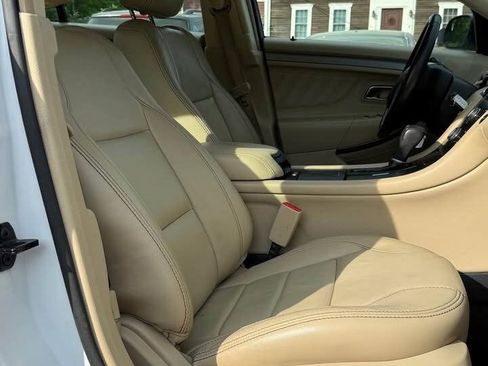 Used 2013 Ford Taurus SEL FWD image 5