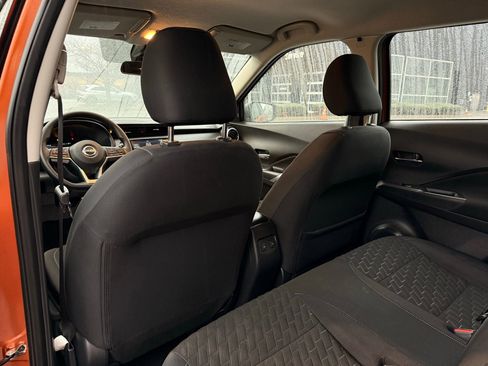 Used 2023 Nissan Kicks SV image 30