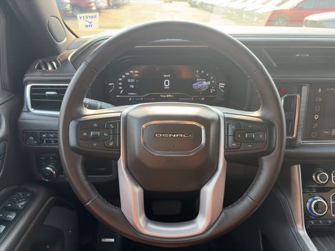 Used 2023 GMC Yukon Denali AWD/4WD image 24