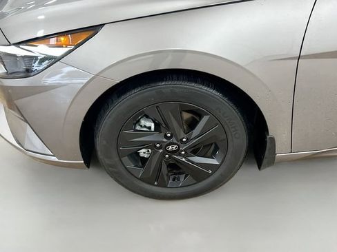 Used 2023 Hyundai Elantra SEL image 28