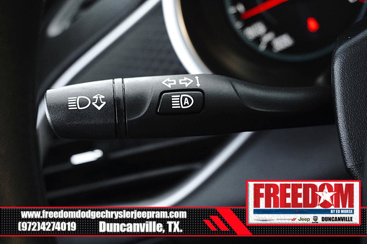 Used 2025 Chevrolet Malibu LT FWD image 26